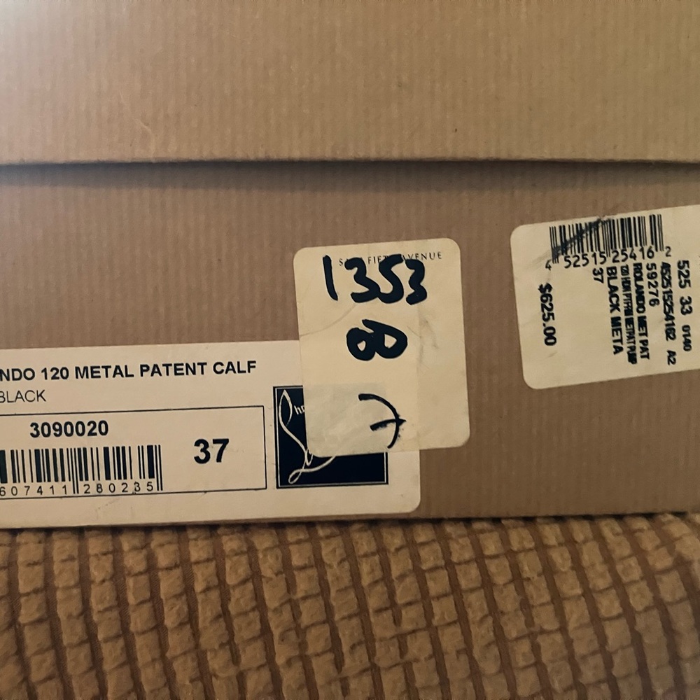 Christian Louboutin. Black pumps. Designer women’s shoes. Excellent Condition. - Picture 4 of 11